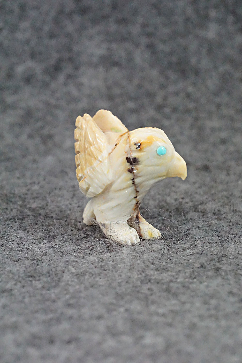 Eagle Zuni Fetish Carving - Jonas Hustito