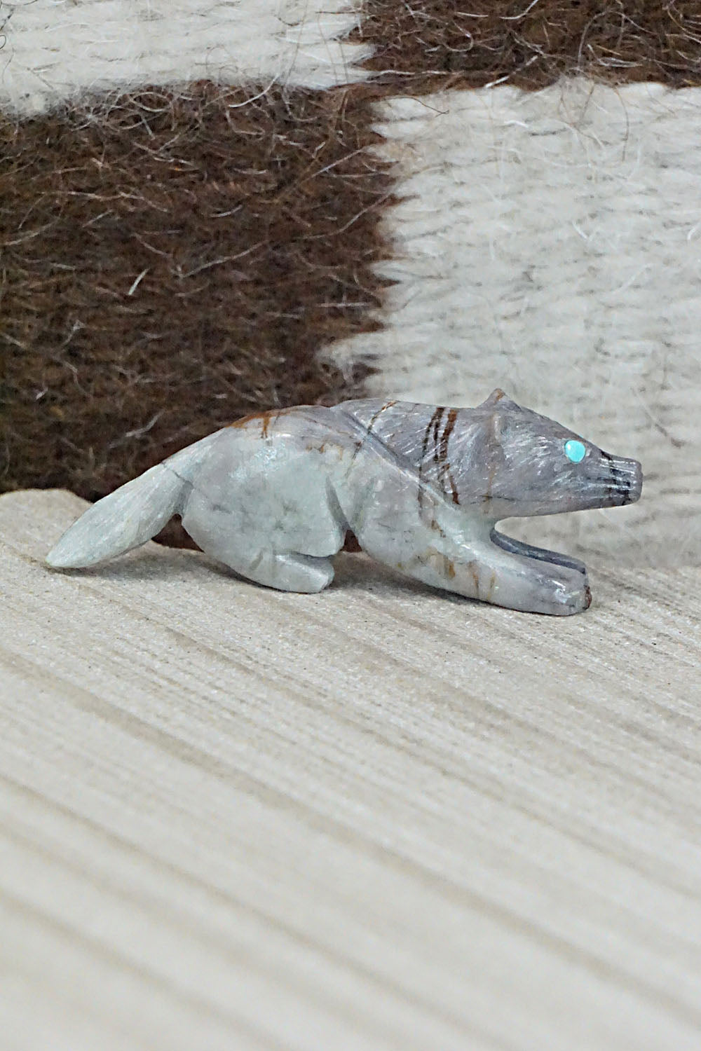 Wolf Zuni Fetish Carving - Jonas Hustito