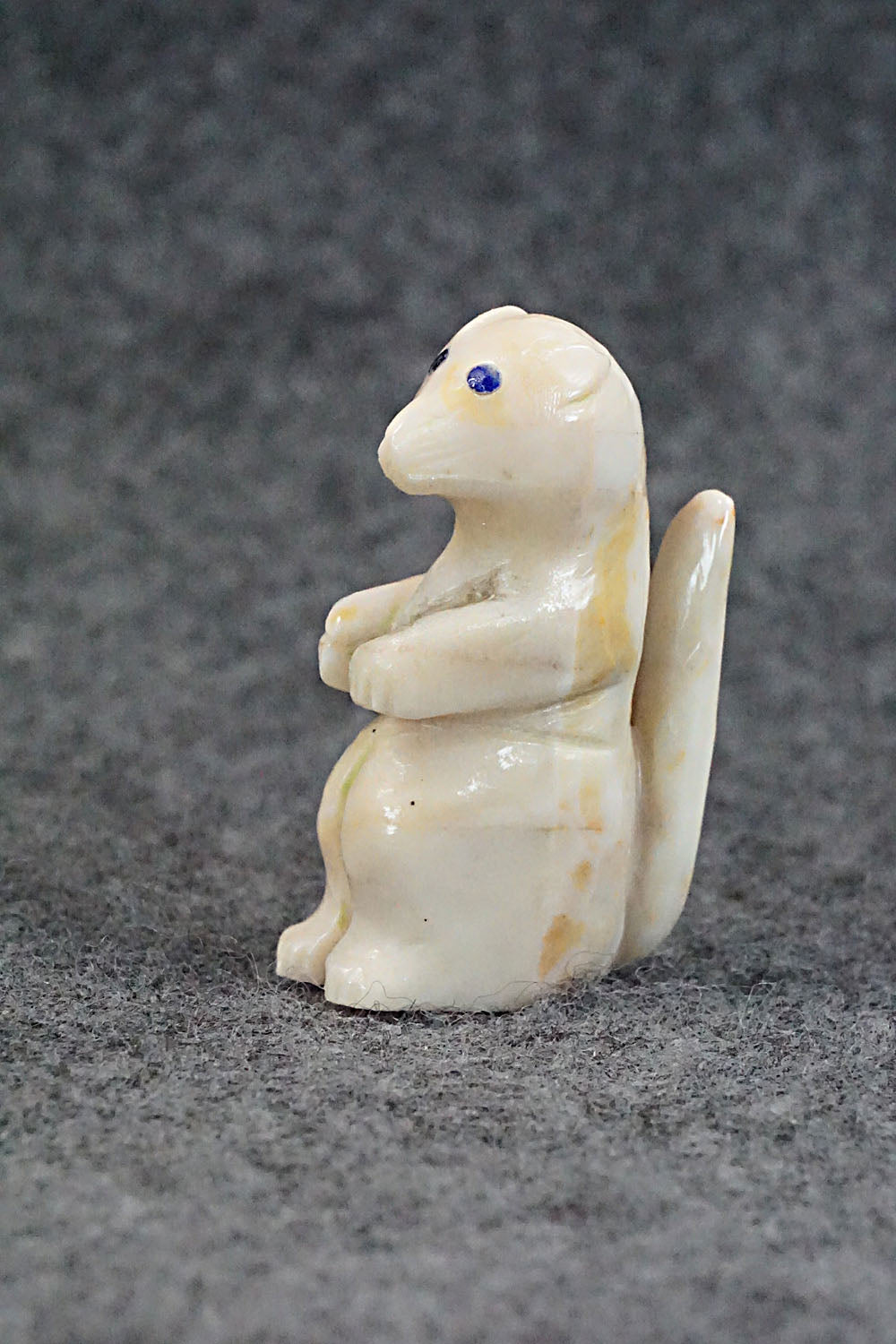 Otter Zuni Fetish Carving - Jonas Hustito