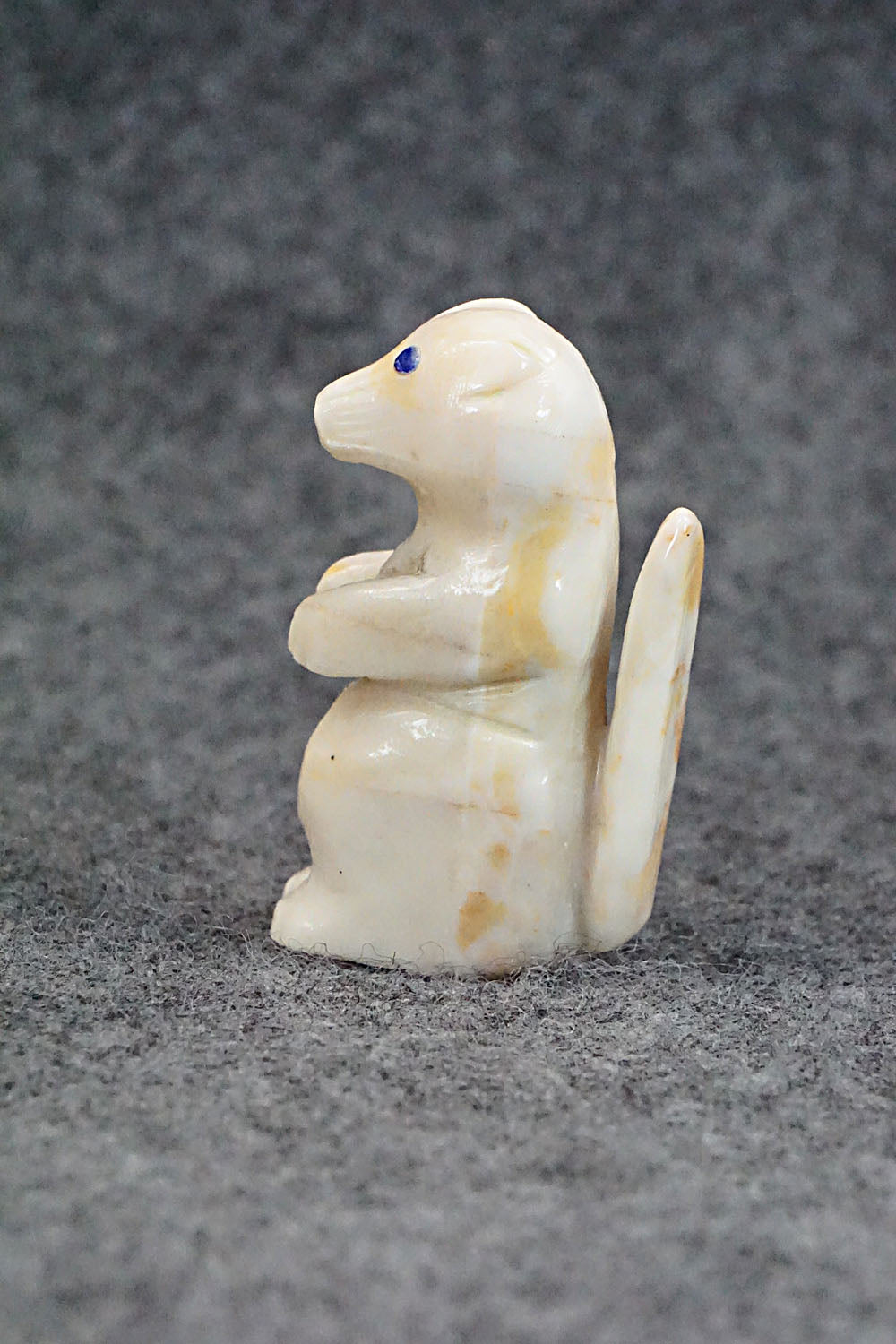 Otter Zuni Fetish Carving - Jonas Hustito