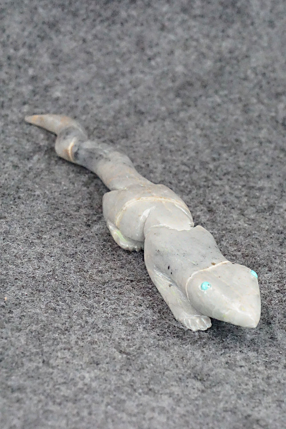 Lizard Zuni Fetish Carving - Jonas Hustito