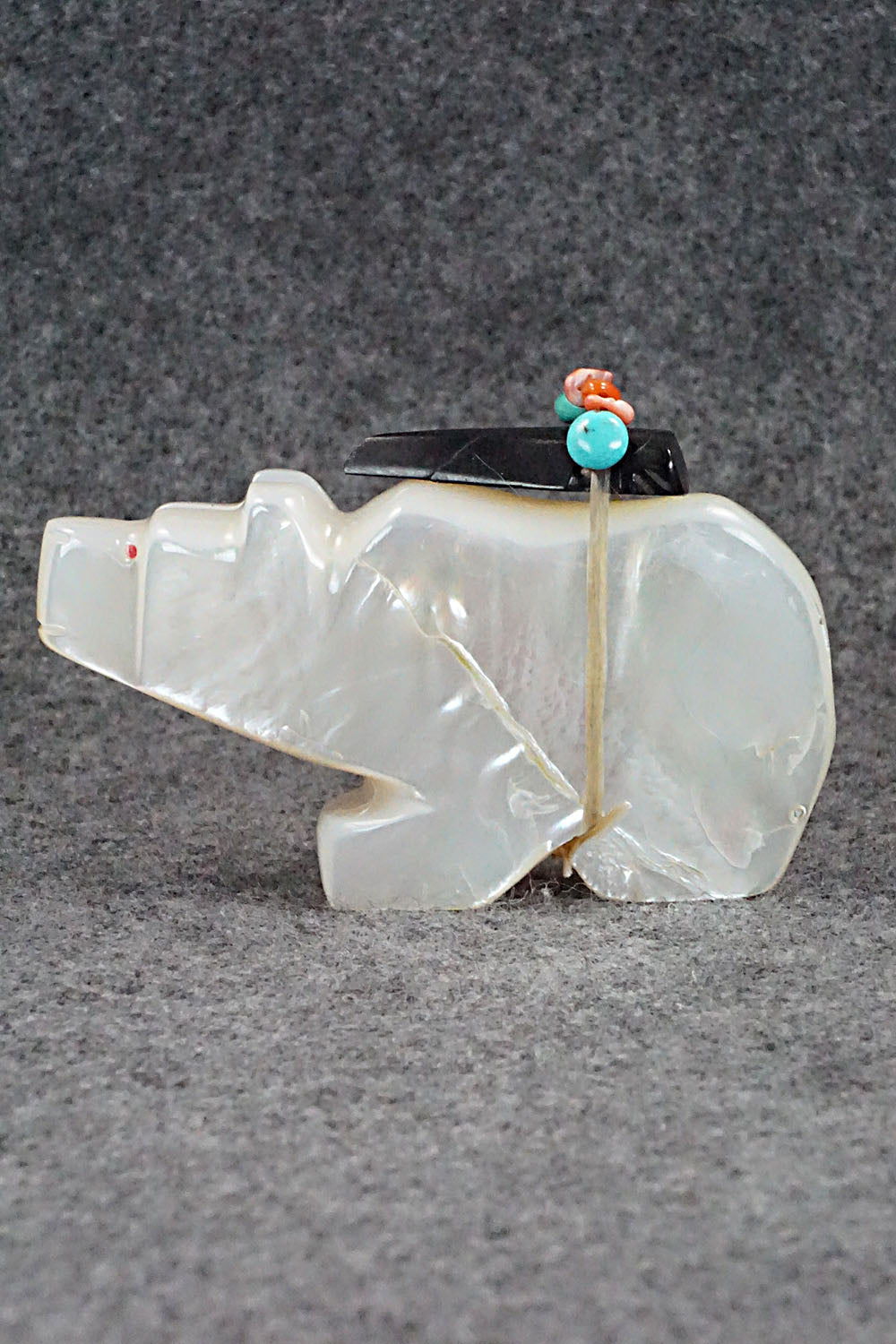 Bear Zuni Fetish Carving - Danny Lonjose