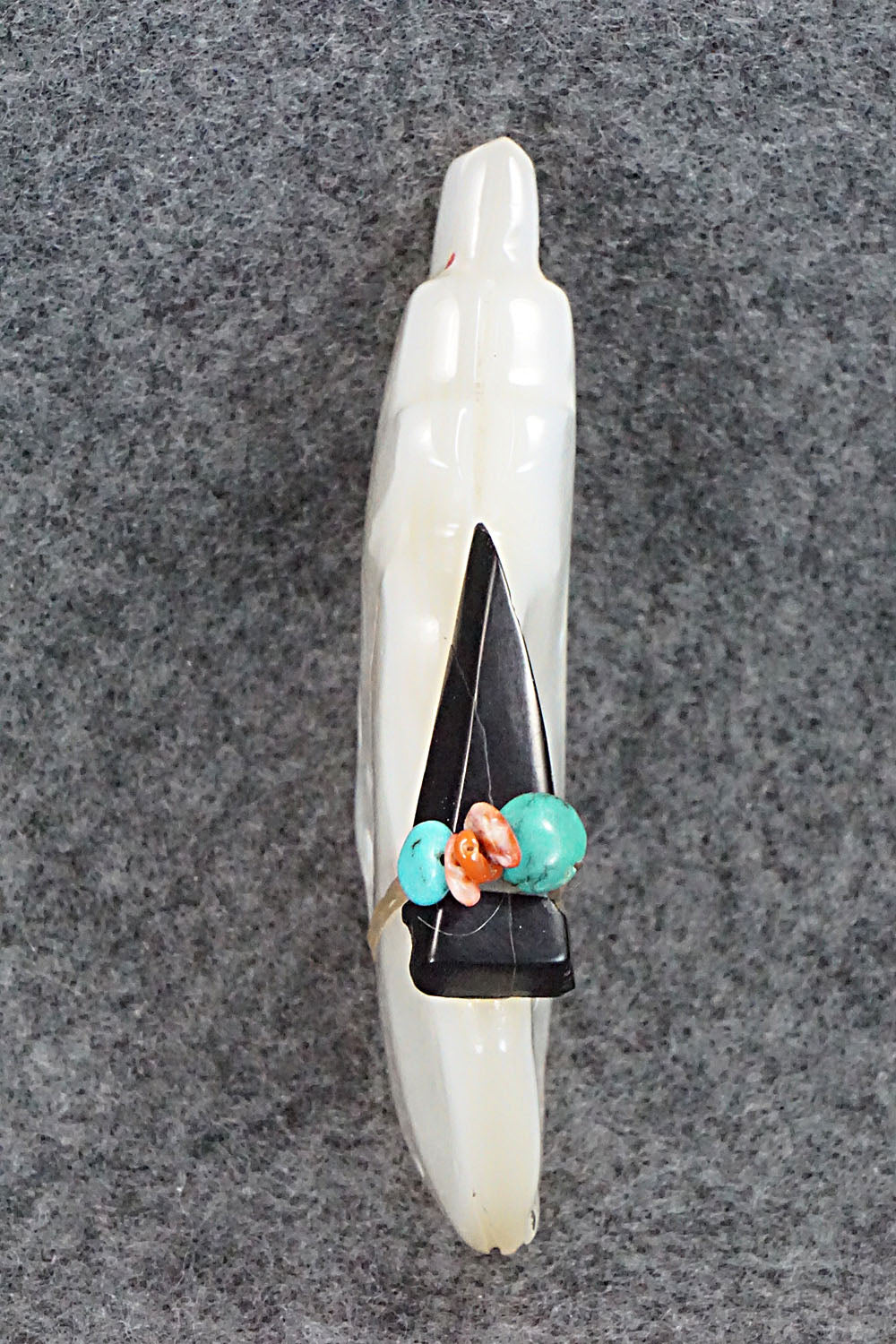 Bear Zuni Fetish Carving - Danny Lonjose