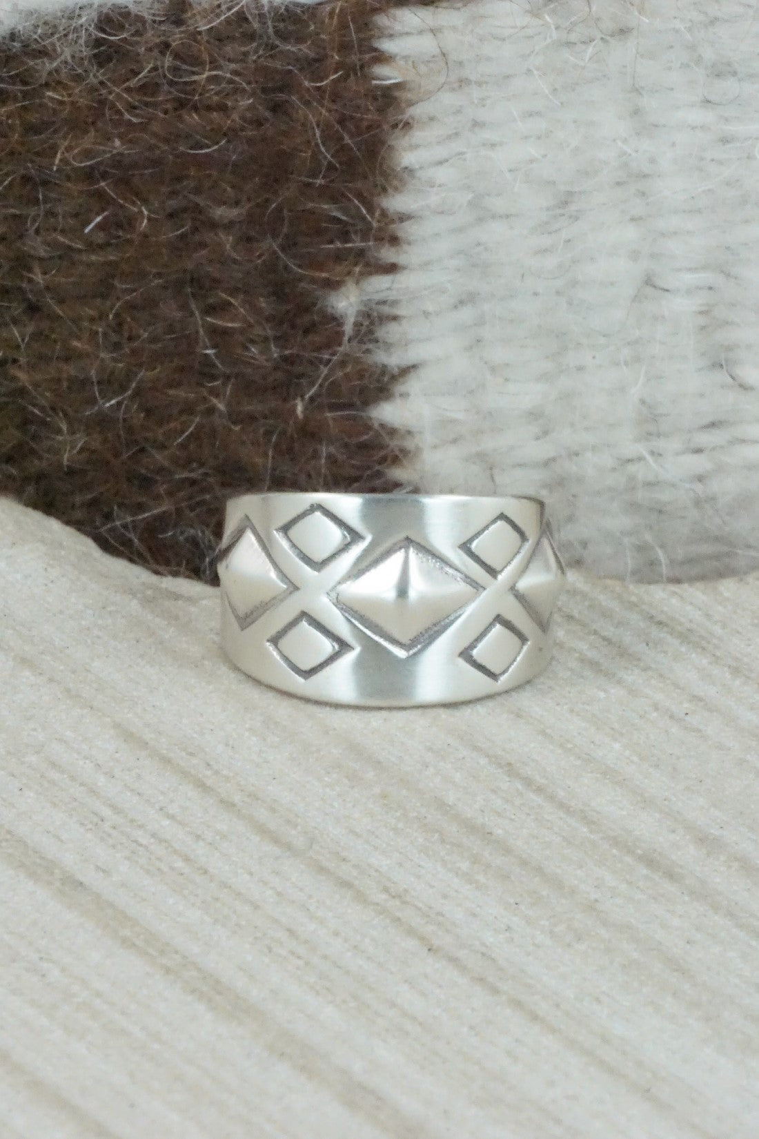 Sterling Silver Ring - Jan Mariano - Size 9