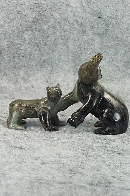 Bear Zuni Fetish Carving - Albert Eustace