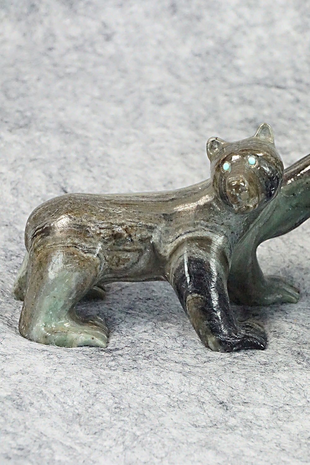 Bear Zuni Fetish Carving - Albert Eustace
