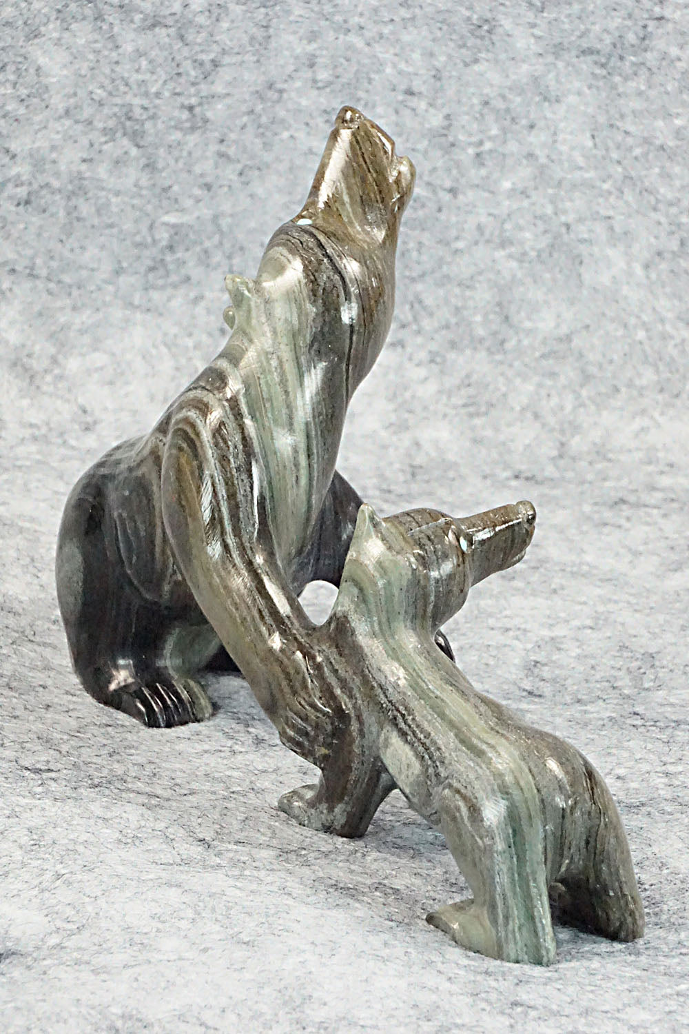 Bear Zuni Fetish Carving - Albert Eustace