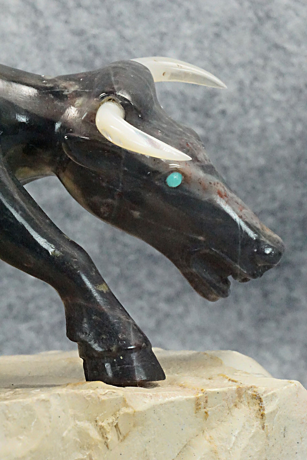 Bull Zuni Fetish Carving - Albert Eustace