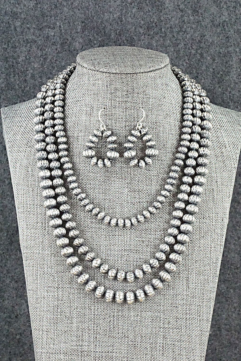 Sterling Silver Navajo Pearl Necklace & Earrings - Tonisha Haley