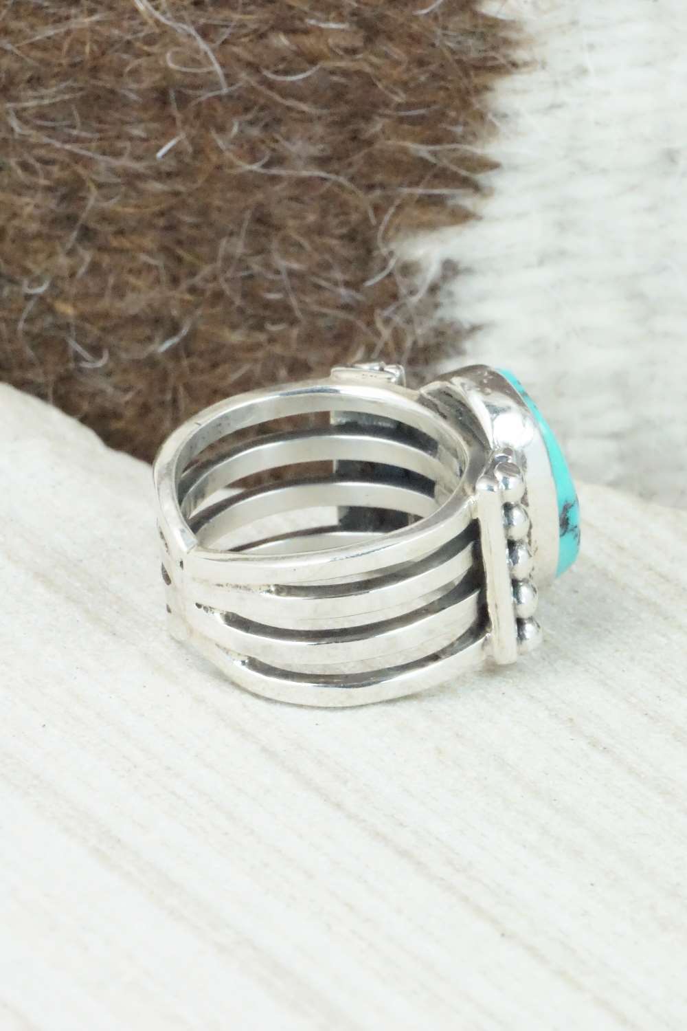 Turquoise & Sterling Silver Ring - Size 6.75
