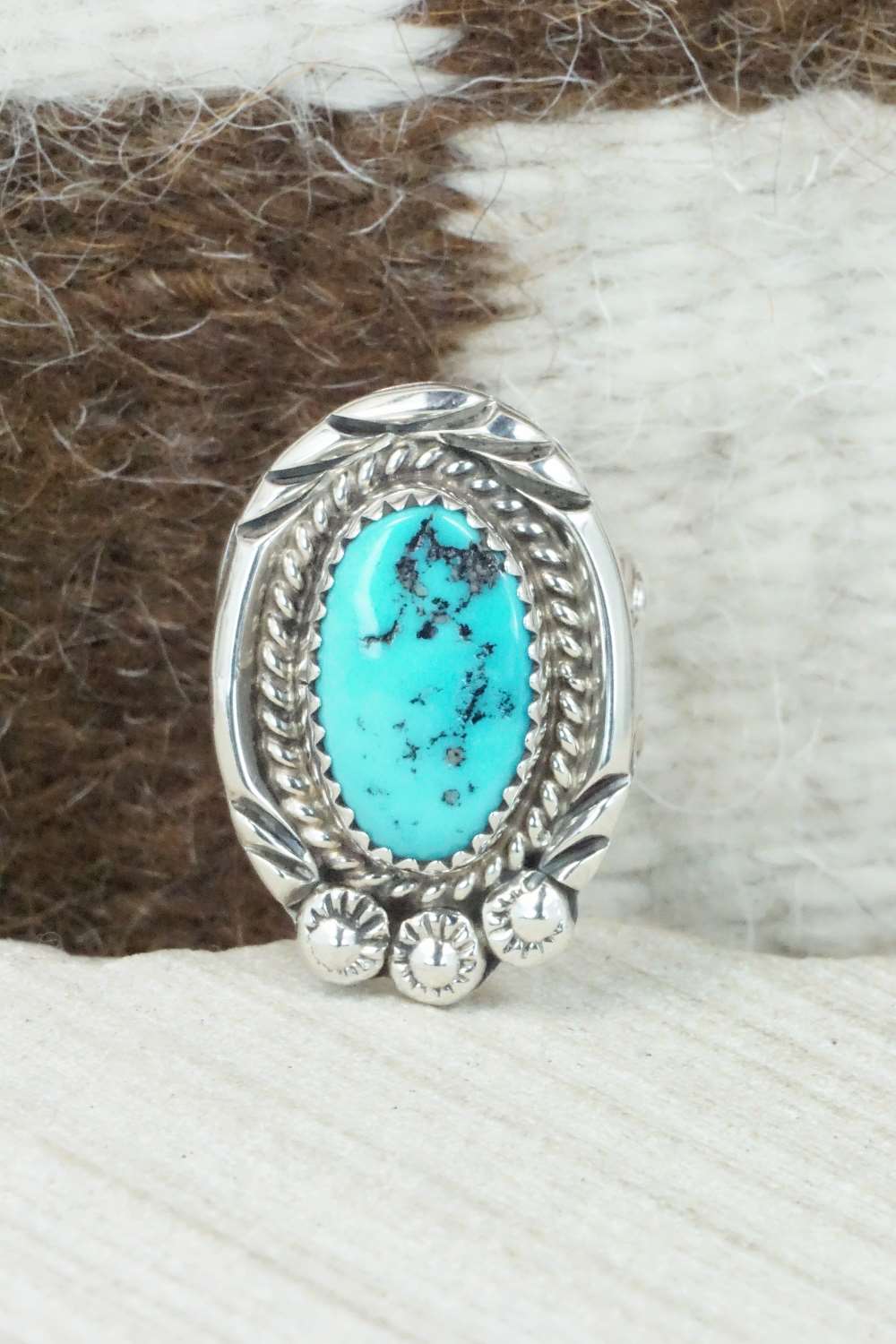 Turquoise & Sterling Silver Ring - Size 6
