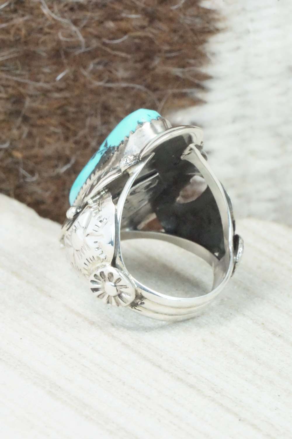 Turquoise & Sterling Silver Ring - Clem Nalwood - Size 5.75