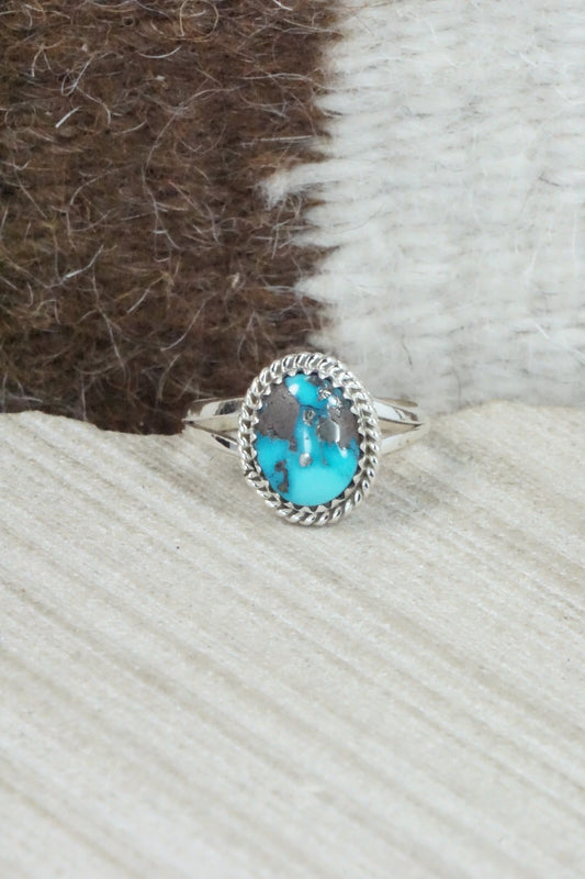 Turquoise & Sterling Silver Ring - Jamie Saunders - Size 6.75