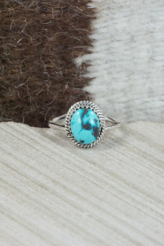 Turquoise & Sterling Silver Ring - Jamie Saunders - Size 8
