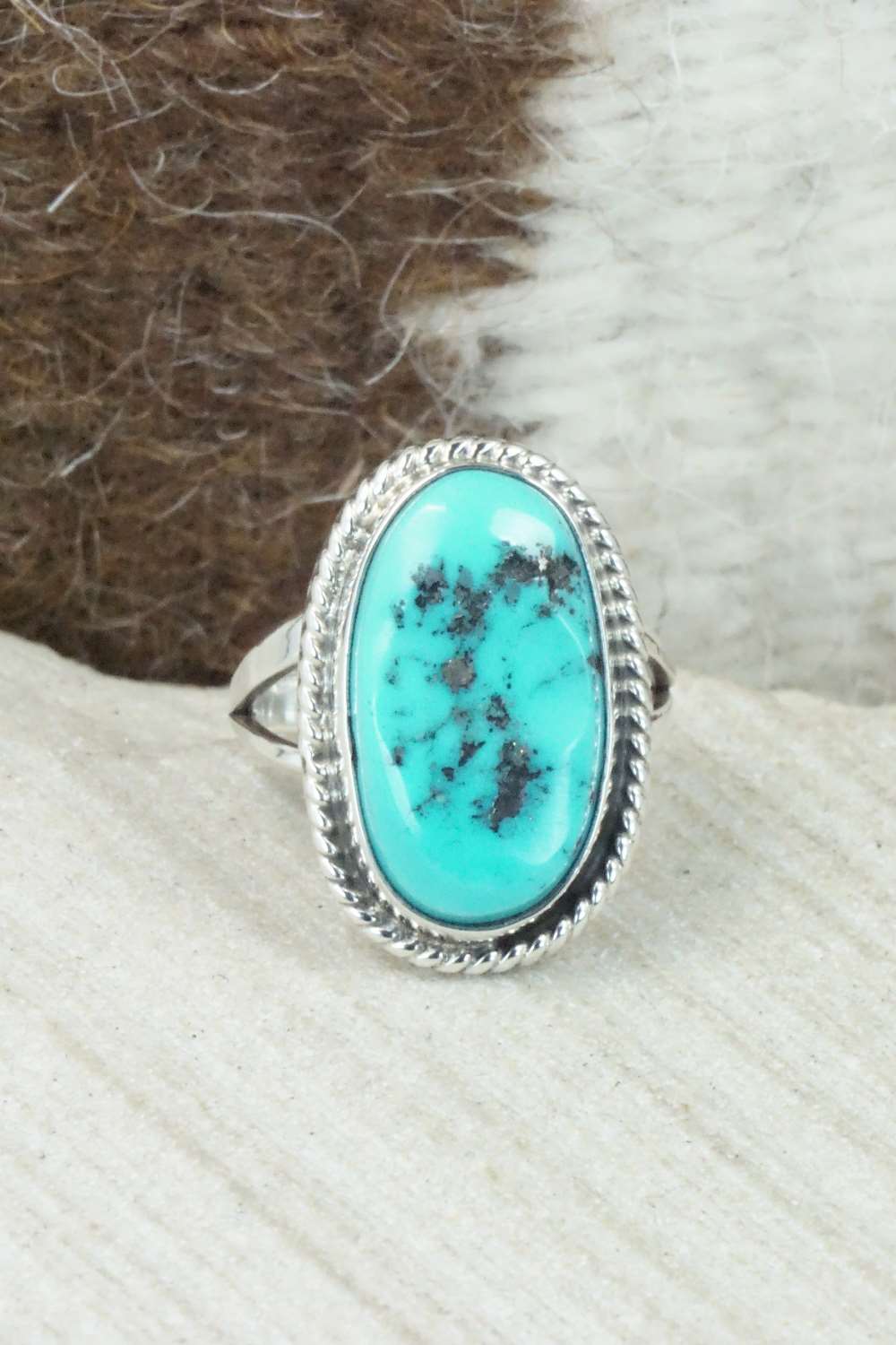 Turquoise & Sterling Silver Ring - Size 6