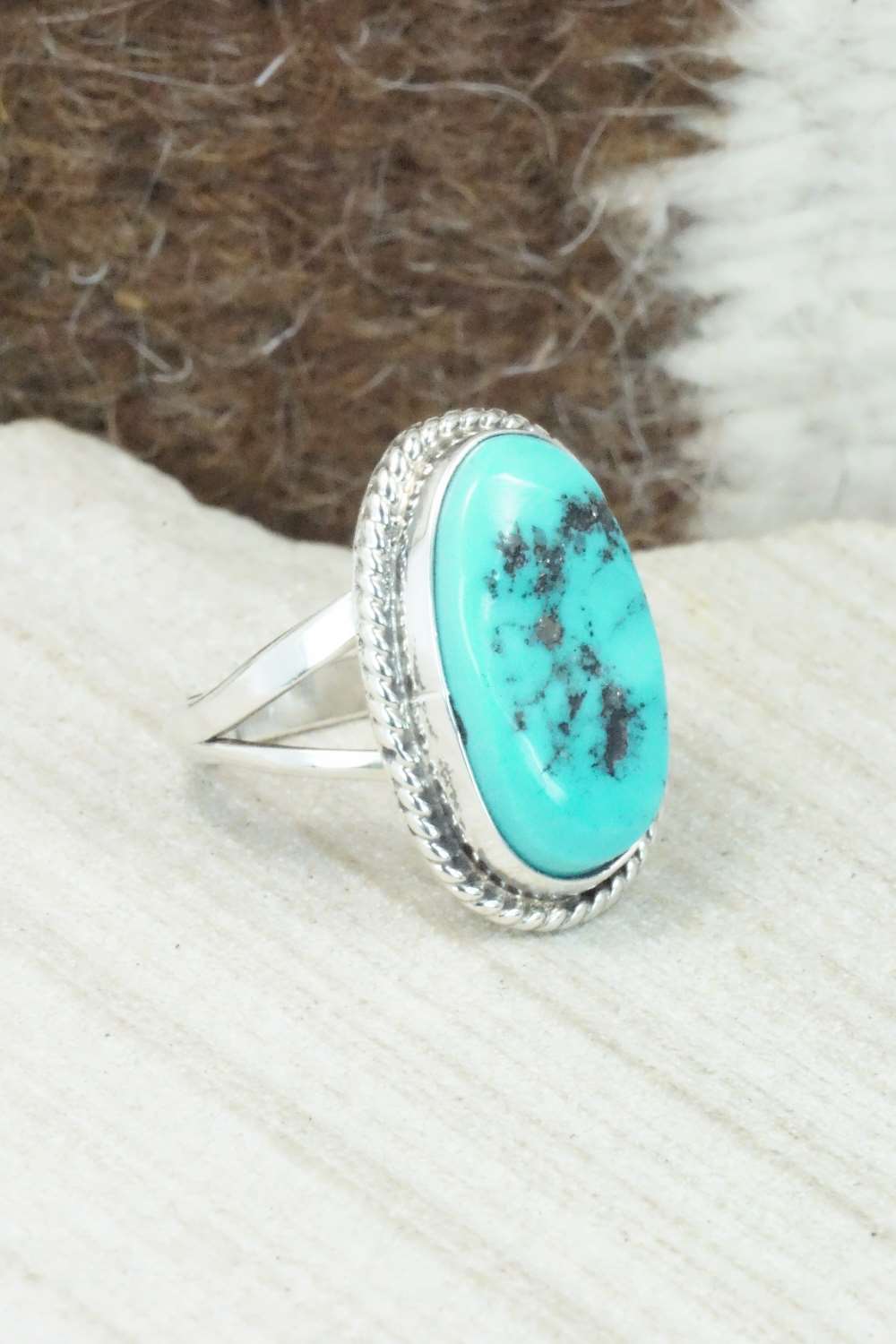 Turquoise & Sterling Silver Ring - Size 6