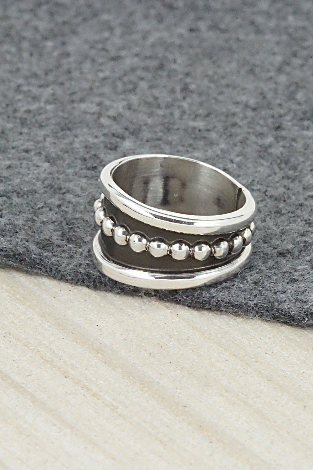 Sterling Silver Ring - Tom Hawk - Size 9.5