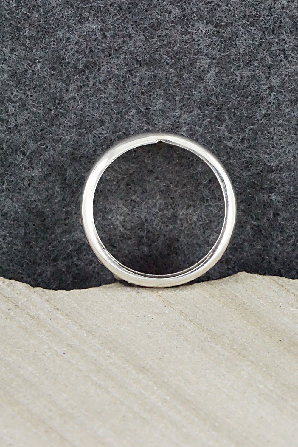 Sterling Silver Ring - Tom Hawk - Size 9.5