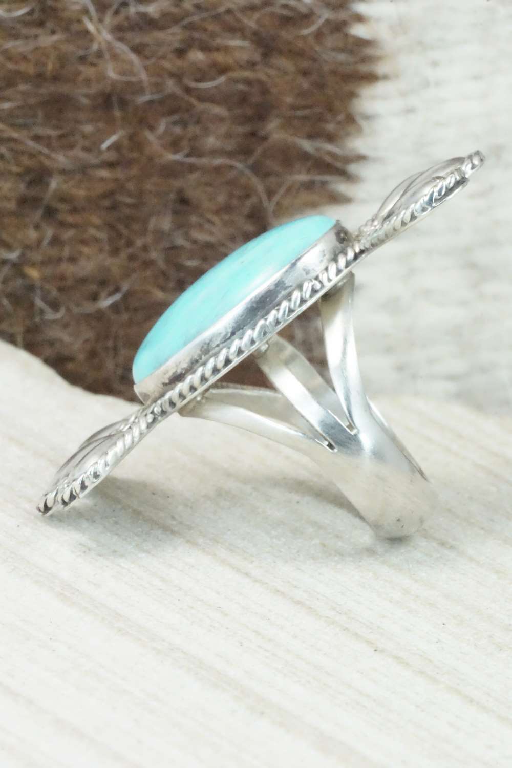Turquoise & Sterling Silver Ring - Size 6.5