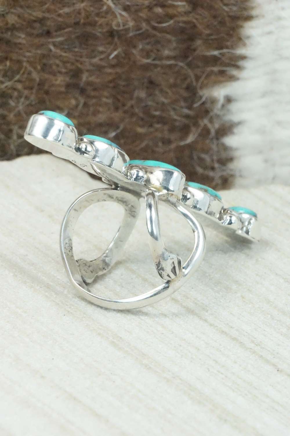 Turquoise & Sterling Silver Ring - Size 6.25