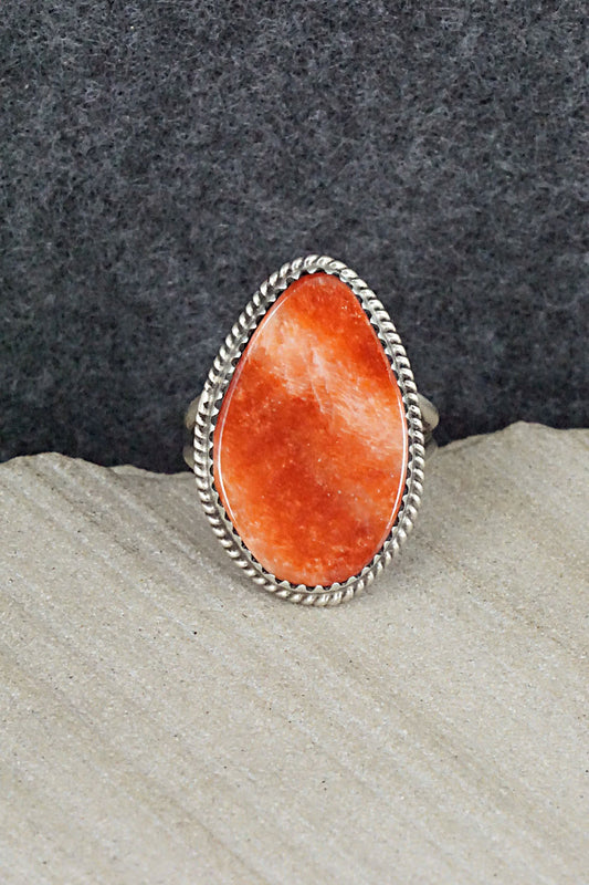 Spiny Oyster & Sterling Silver Ring - Selina Warner - Size 6.5
