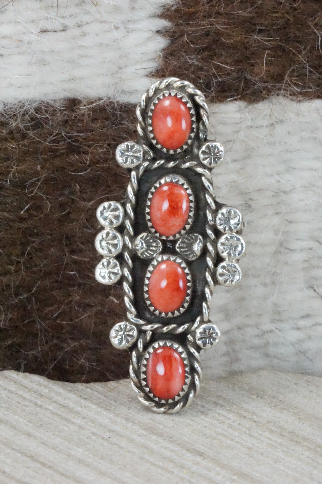 Spiny Oyster & Sterling Silver Ring - Priscilla Reeder - Size 8