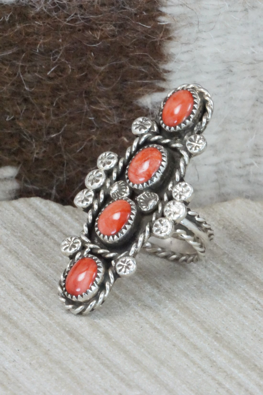 Spiny Oyster & Sterling Silver Ring - Priscilla Reeder - Size 8