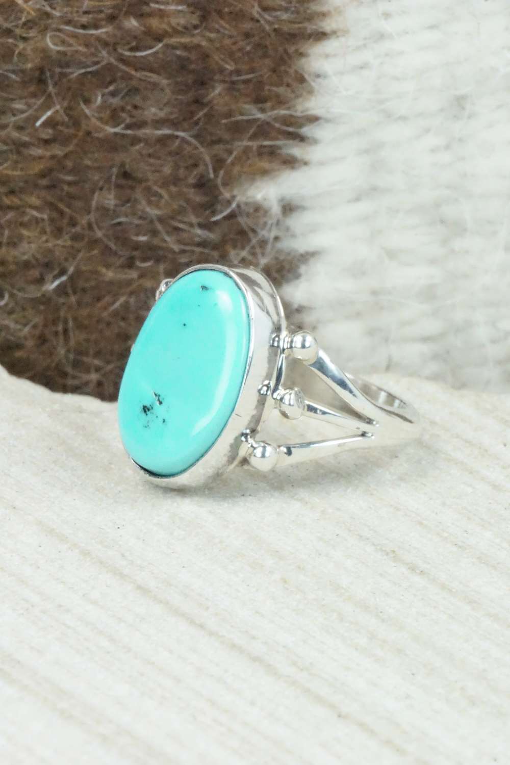 Turquoise & Sterling Silver Ring - Size 7.75