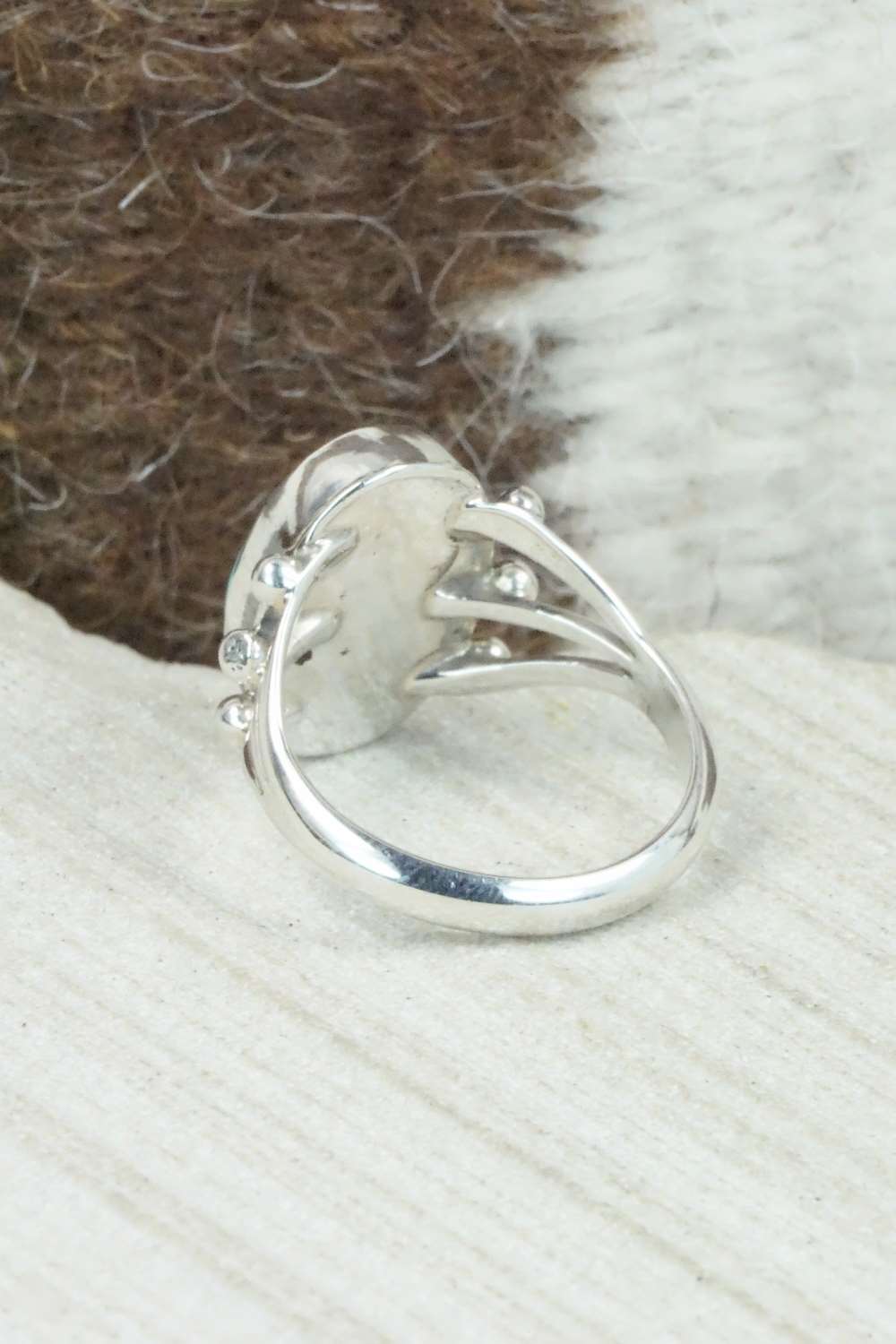 Turquoise & Sterling Silver Ring - Size 7.75