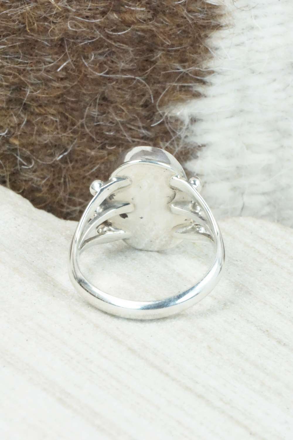 Turquoise & Sterling Silver Ring - Size 7.75