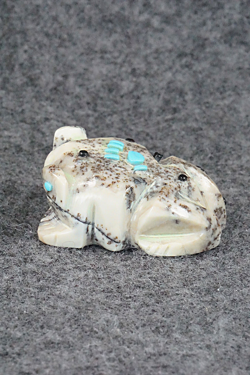 Frog Zuni Fetish Carving - Danette Laate