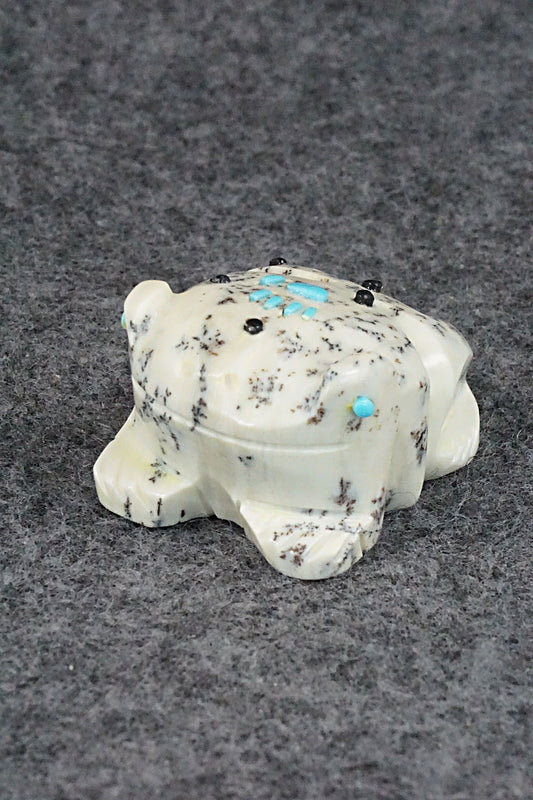 Frog Zuni Fetish Carving - Danette Laate