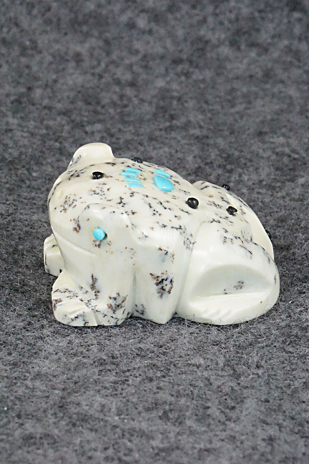 Frog Zuni Fetish Carving - Danette Laate