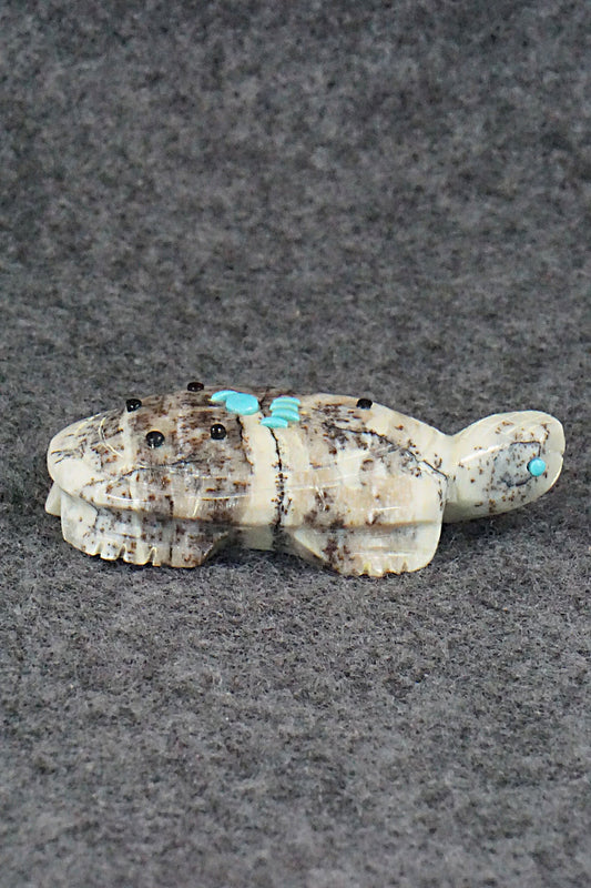 Turtle Zuni Fetish Carving - Danette Laate