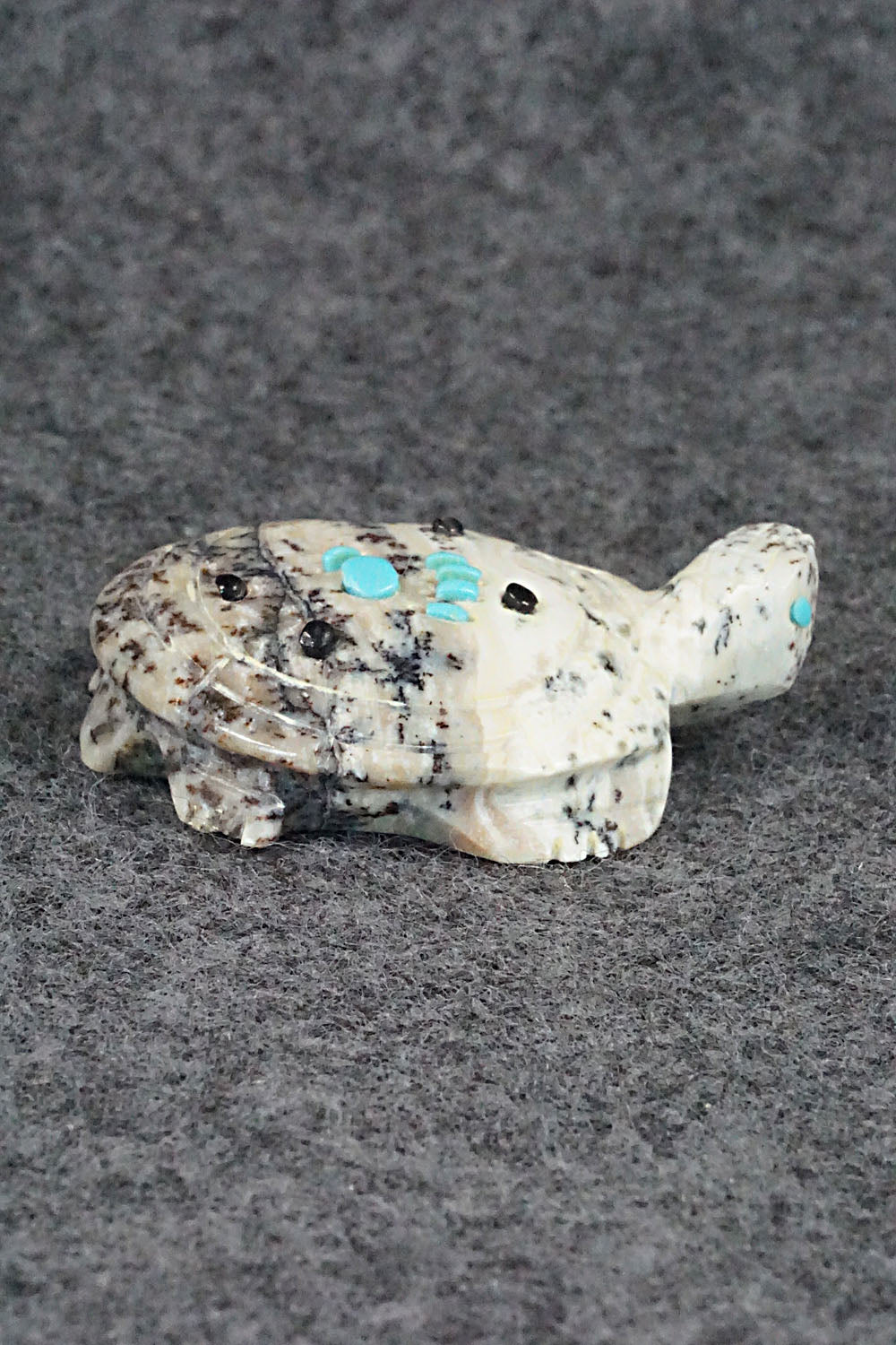 Turtle Zuni Fetish Carving - Danette Laate