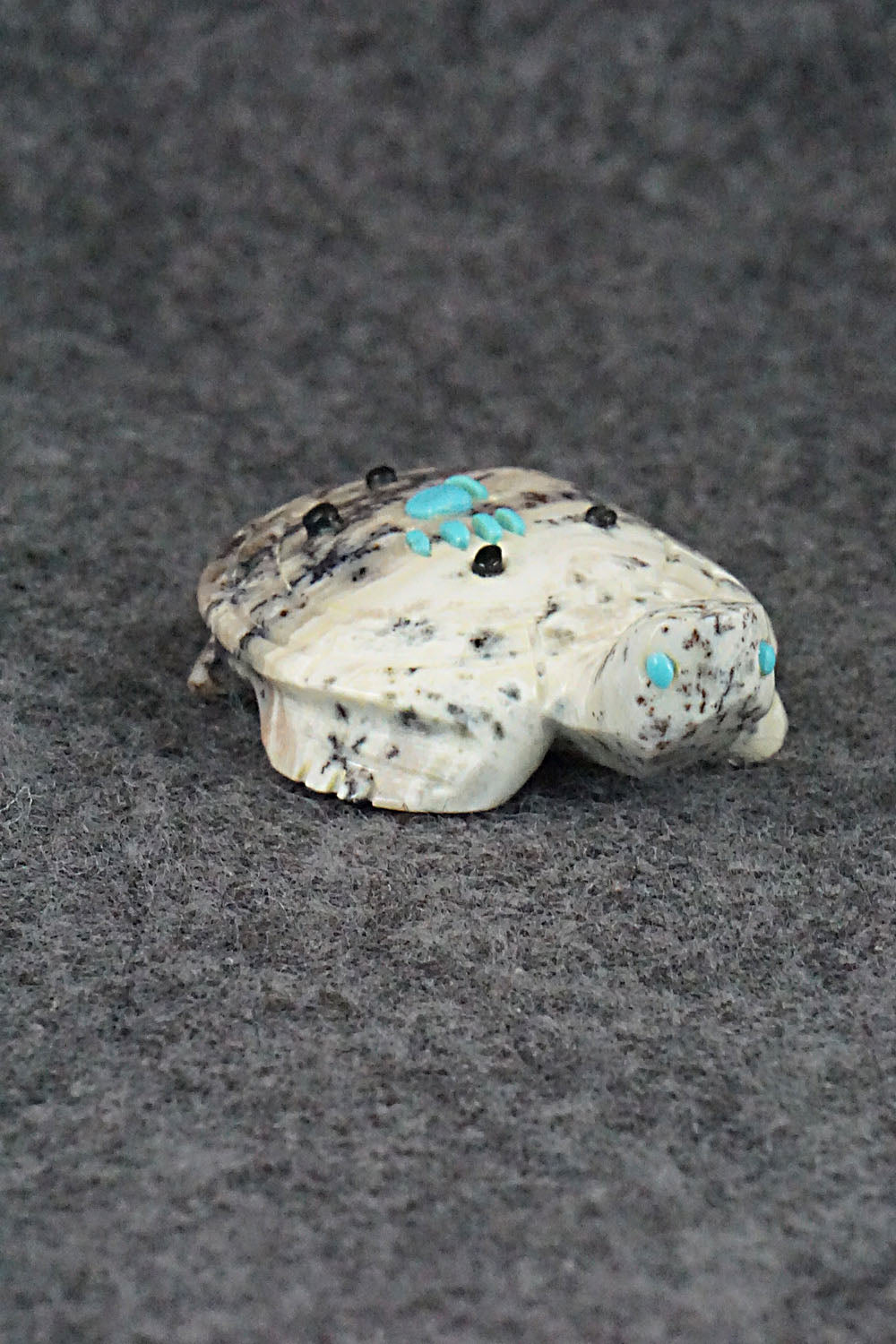 Turtle Zuni Fetish Carving - Danette Laate