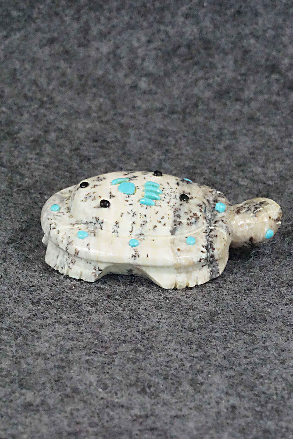 Turtle Zuni Fetish Carving - Danette Laate