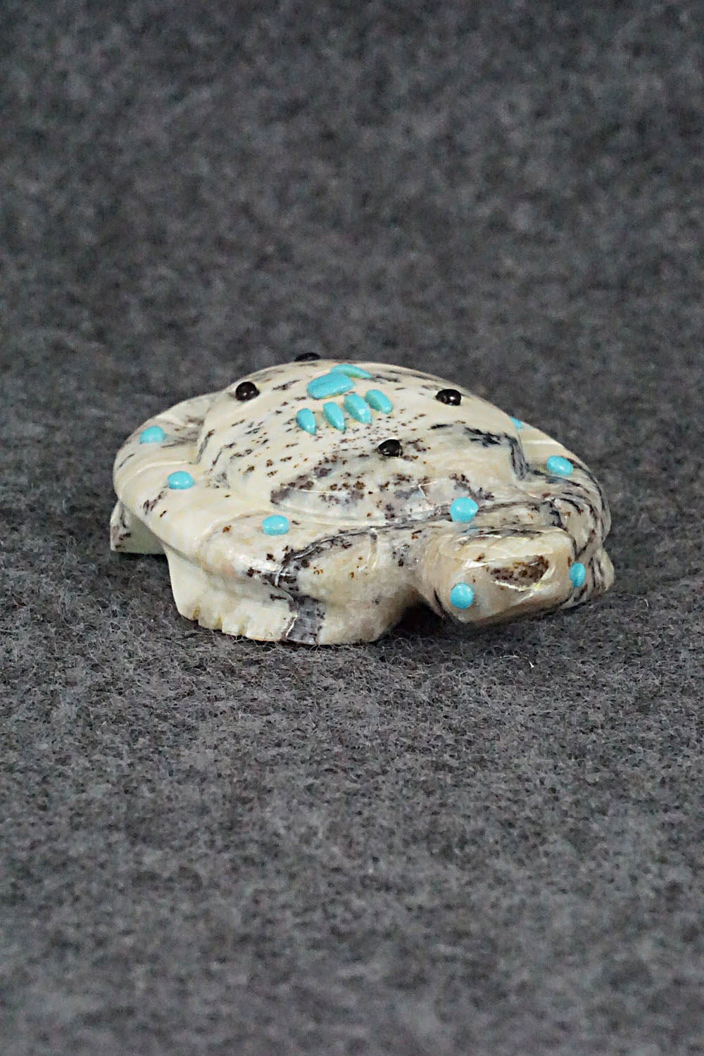 Turtle Zuni Fetish Carving - Danette Laate