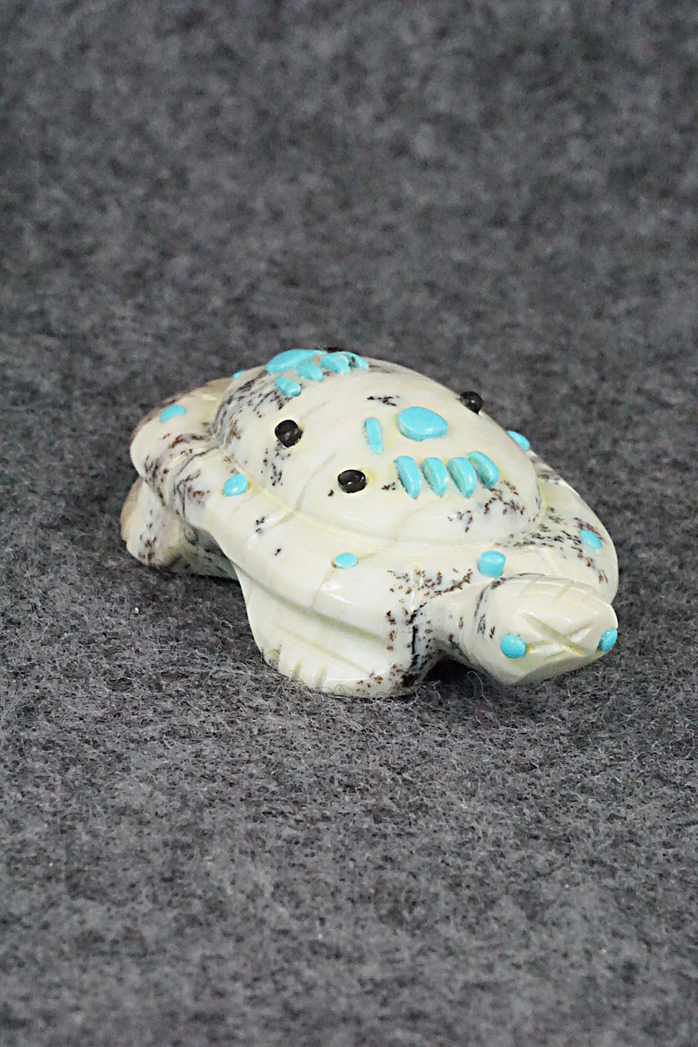 Turtle Zuni Fetish Carving - Danette Laate