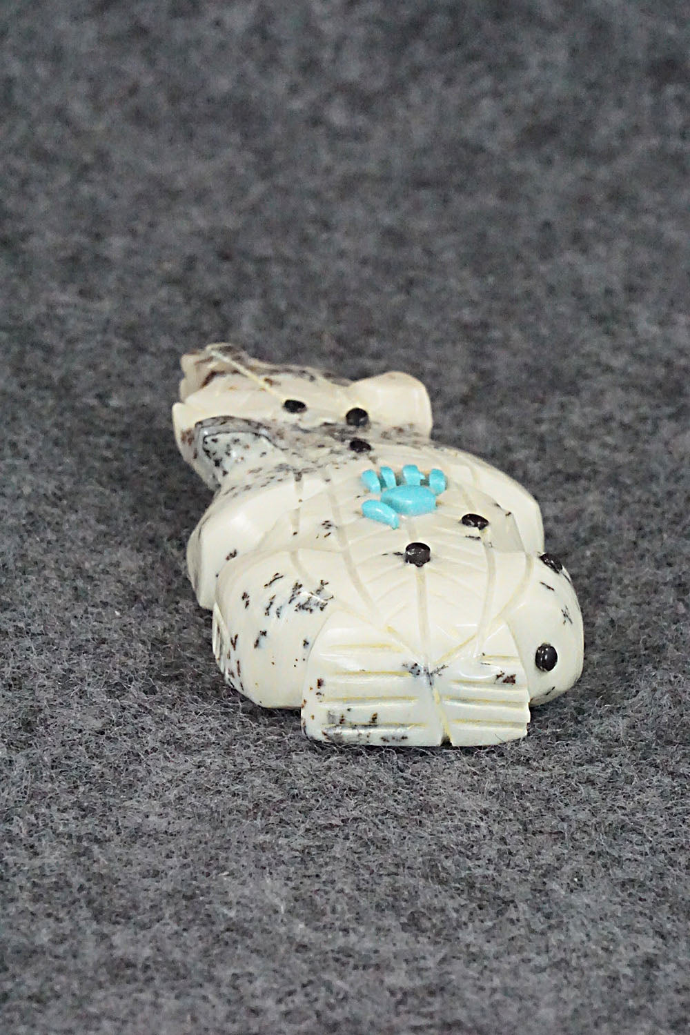Badger Zuni Fetish Carving - Danette Laate