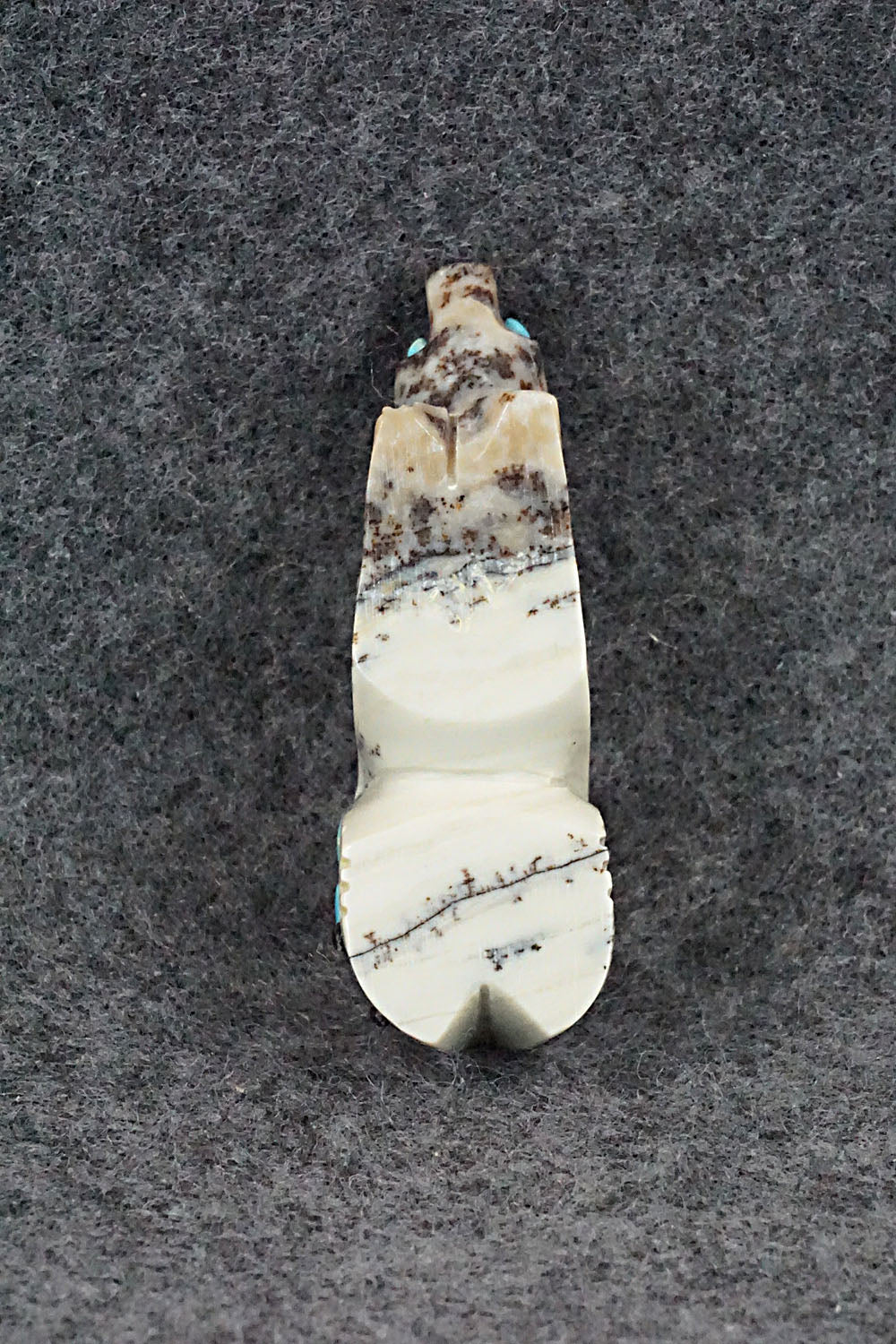 Bear Zuni Fetish Carving - Danette Laate
