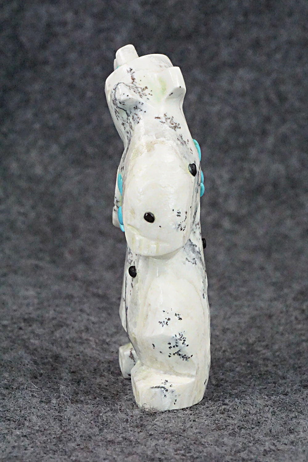 Bear Zuni Fetish Carving - Danette Laate
