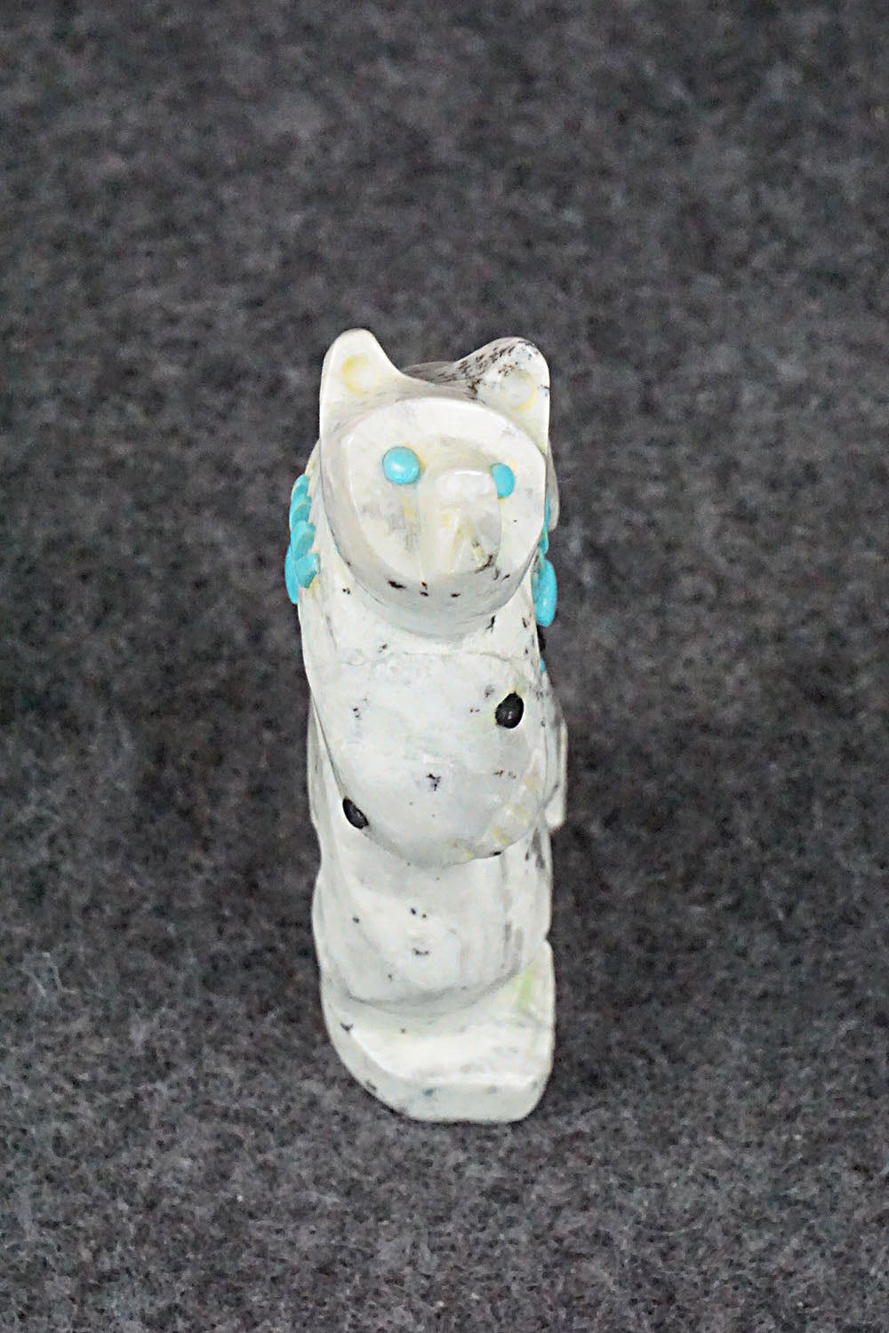 Bear Zuni Fetish Carving - Danette Laate