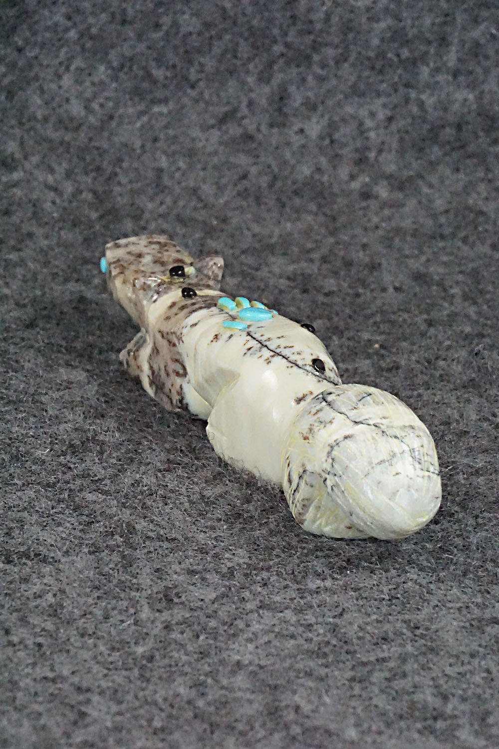 Squirrel Zuni Fetish Carving - Danette Laate