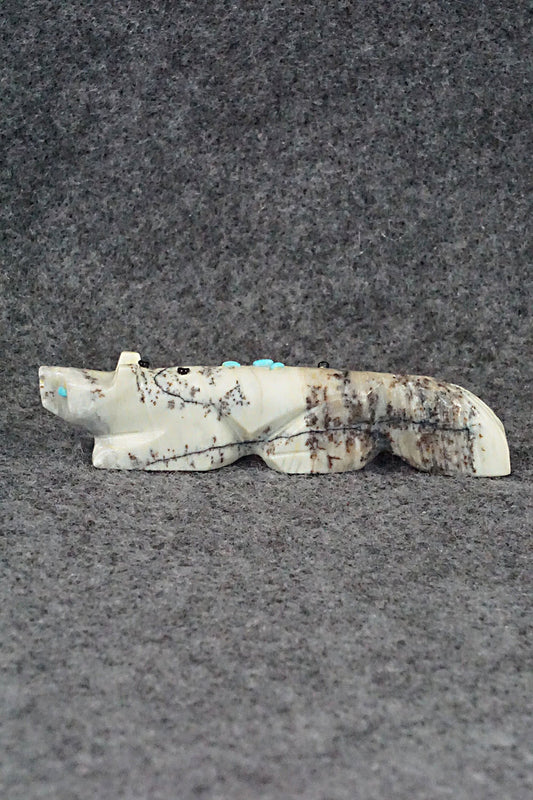 Wolf Zuni Fetish Carving - Danette Laate