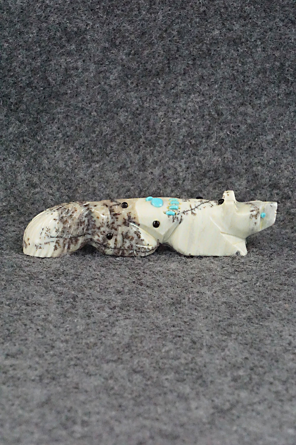 Wolf Zuni Fetish Carving - Danette Laate
