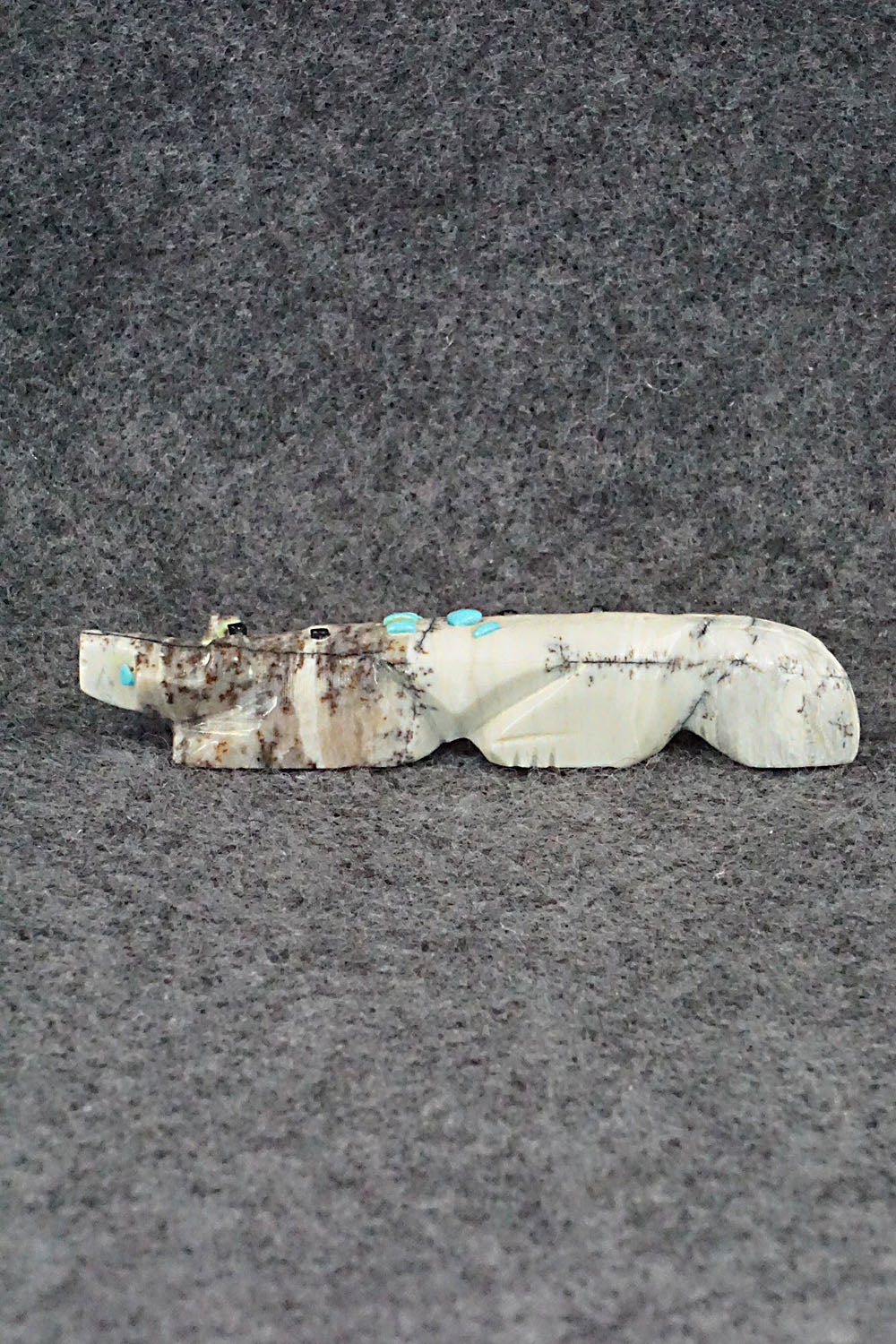 Wolf Zuni Fetish Carving - Danette Laate