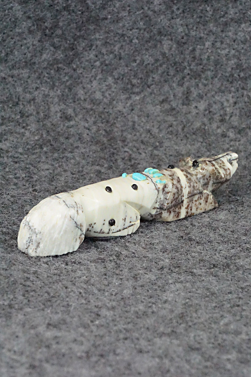 Wolf Zuni Fetish Carving - Danette Laate