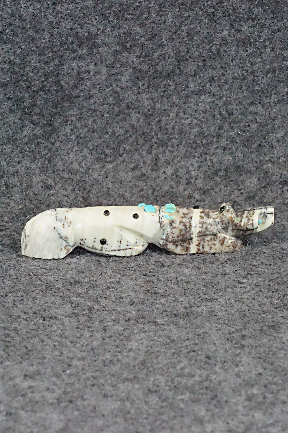 Wolf Zuni Fetish Carving - Danette Laate