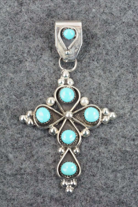 Turquoise & Sterling Silver Pendant - Verdi Booqua
